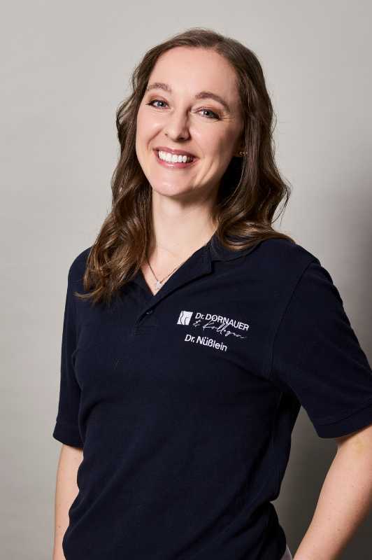 Dr. Cordula Nüßlein - Zahnärztin bei Zahnarztpraxis Dr. Dornauer u. Kollegen